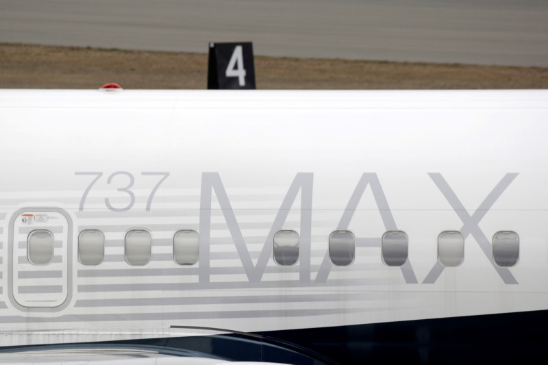 You are currently viewing Boeing e FAA analisam problema de fiação em 737 MAX