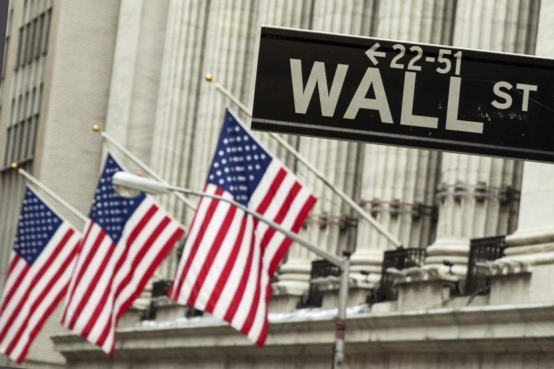 You are currently viewing Investidores estão atentos a sinais que podem derrubar Wall Street após série de altas