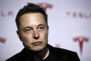 Read more about the article CEO da Tesla, Elon Musk expõe racha com a Apple